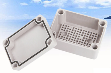 防水接線盒的材質ABS與PC間的對比